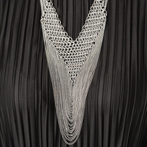 Defiant - Picture 2 of 3